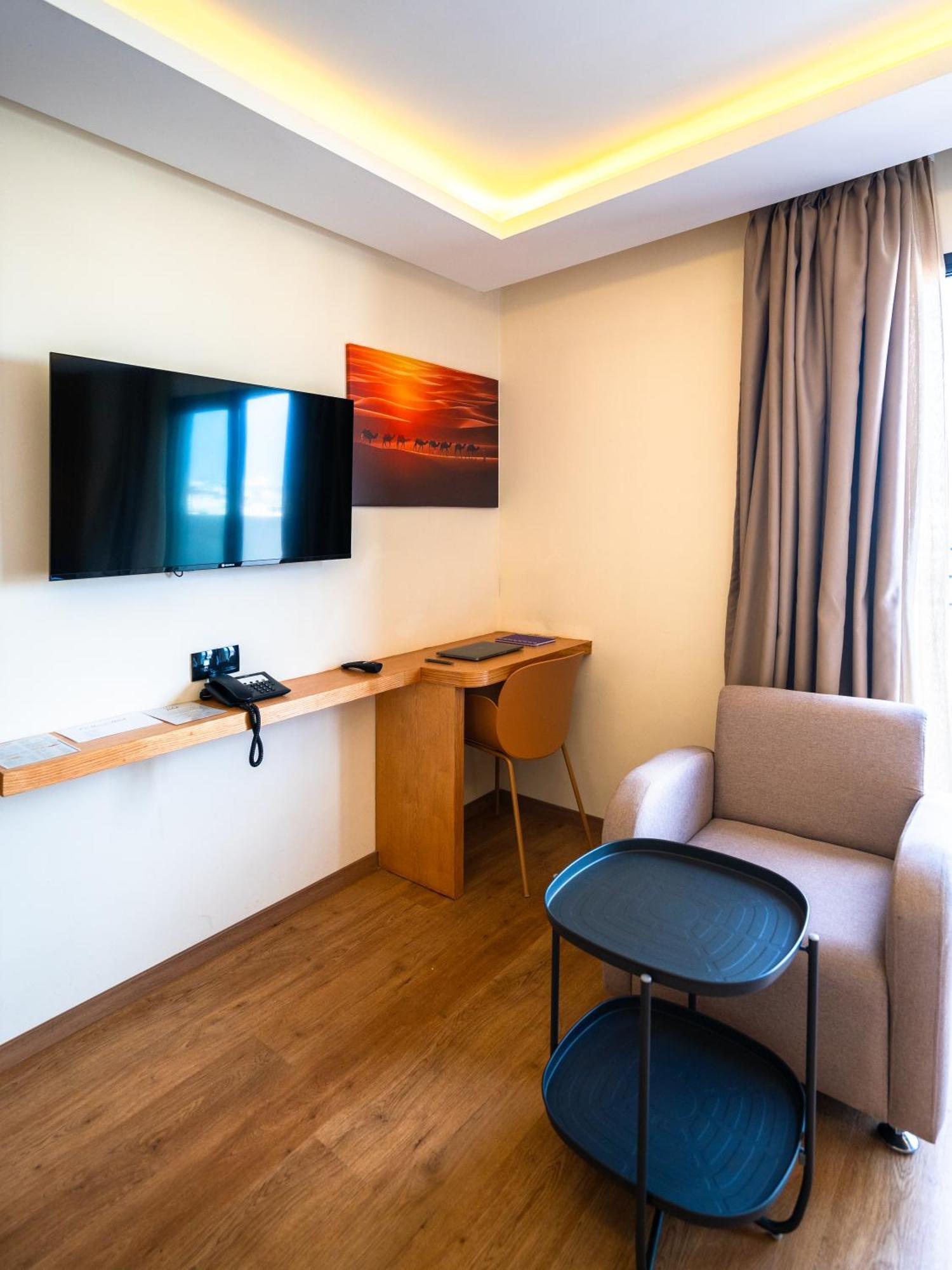Unico Hotel Maarif Casablanca Buitenkant foto