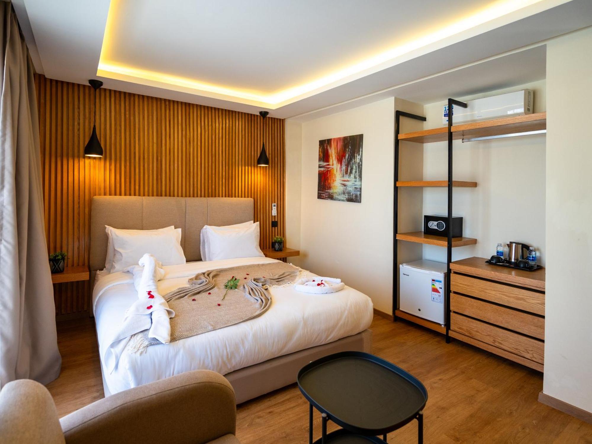 Unico Hotel Maarif Casablanca Buitenkant foto