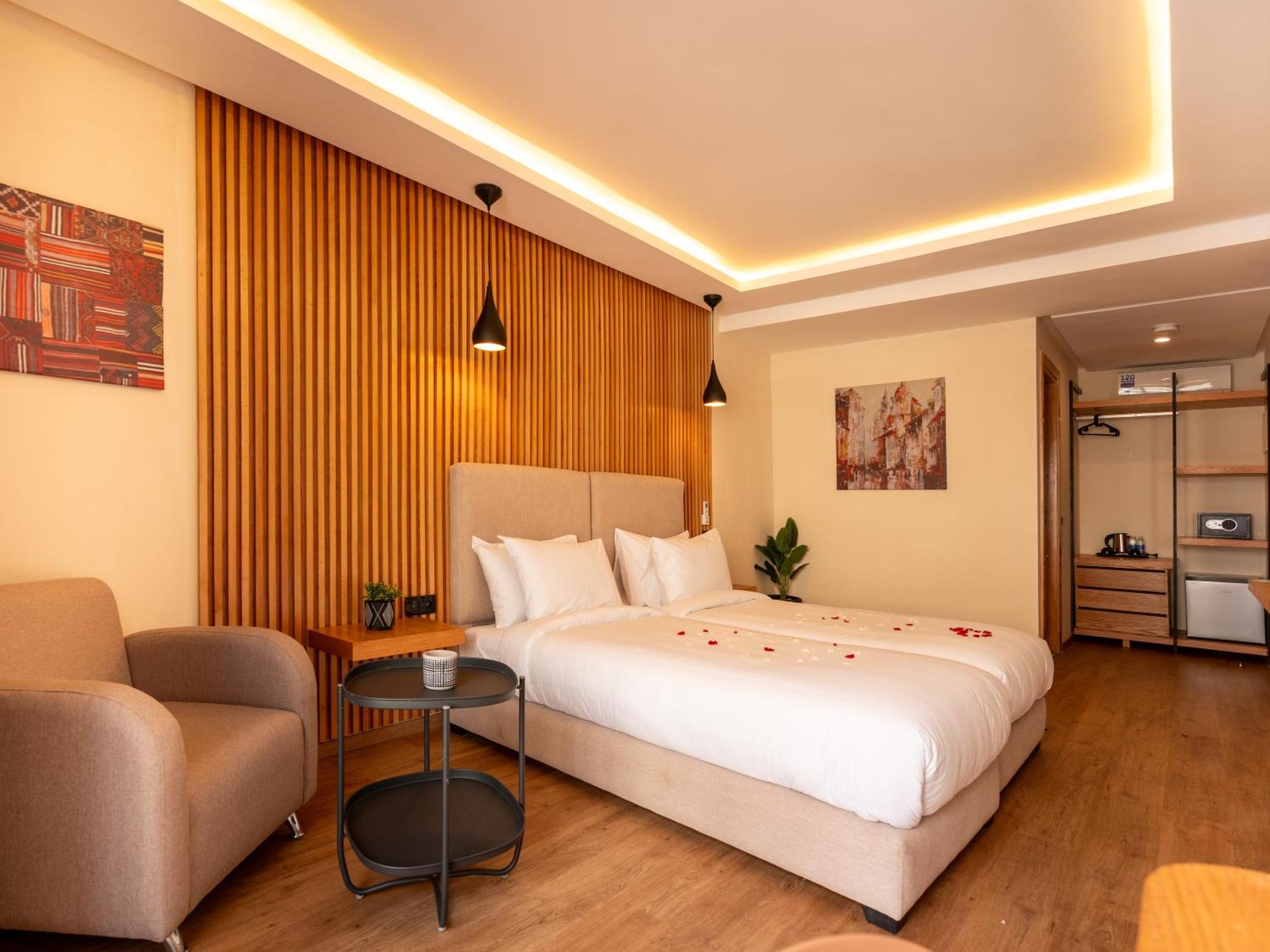 Unico Hotel Maarif Casablanca Buitenkant foto