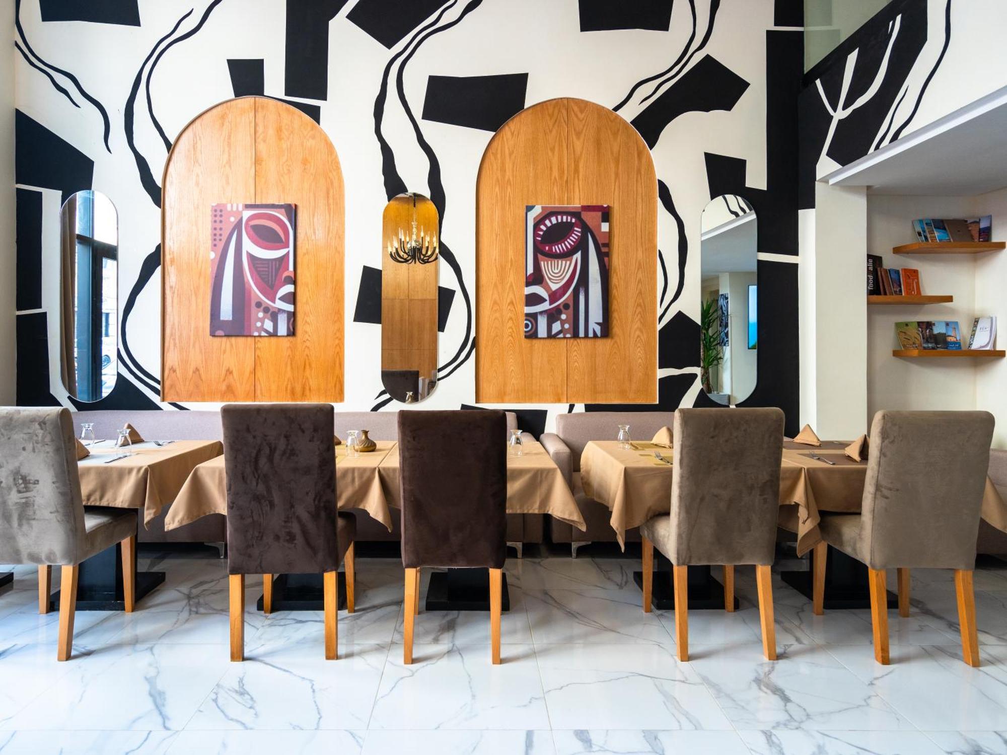 Unico Hotel Maarif Casablanca Buitenkant foto
